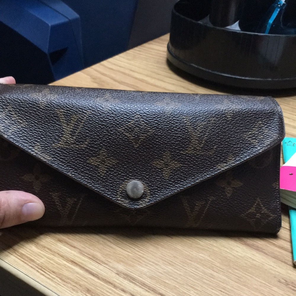 Authentic Louis Vuitton Josephine wallet